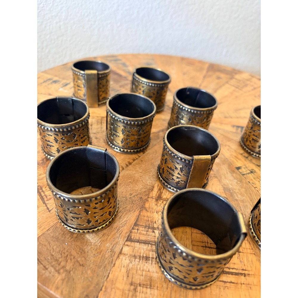 Vintage Brass Napkin Rings Set of 12 Cutout Leaf Pattern Antique Gold Finish - Picture 7 of 7